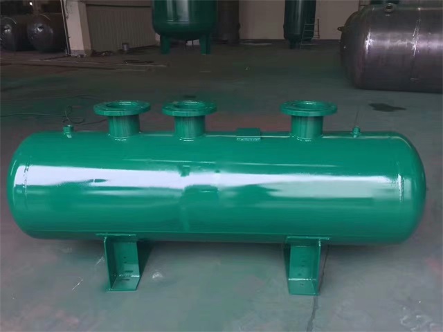 新邱新邱新邱蒸汽分气缸